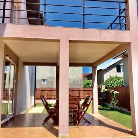 Vila Florentina بيت ضيافة إيفوري نورد